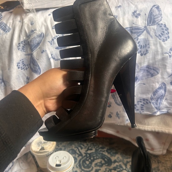 Black Gucci booties - Picture 7 of 8